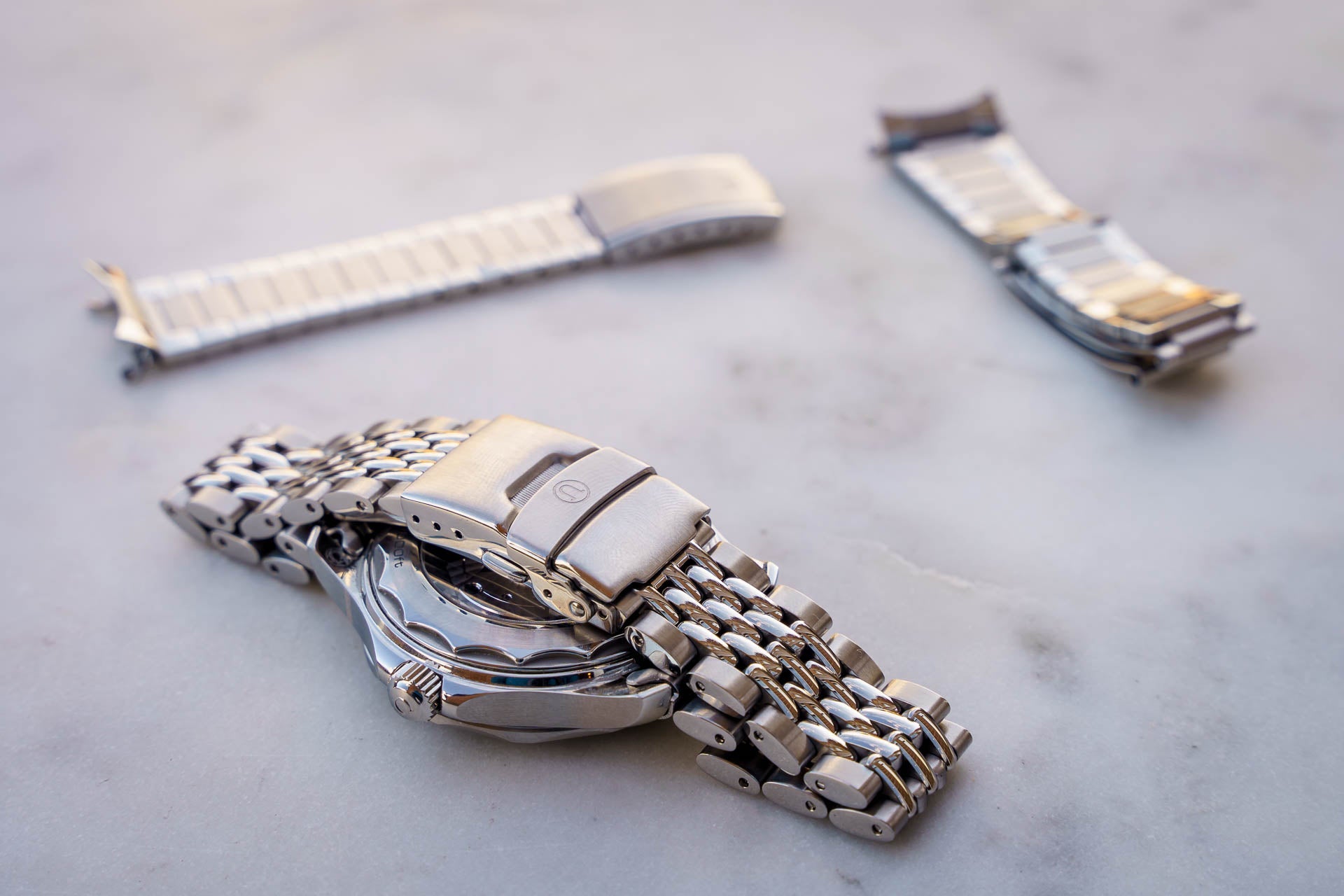 Stainless steel beads of rice watch bracelet for Omega Seamaster 300m with polished link design and deployment clasp