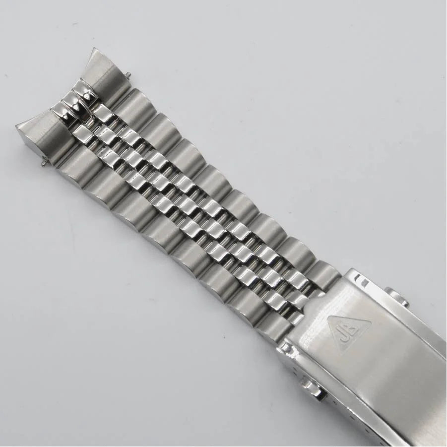 Stainless steel watch bracelet for Seiko SKX and Seiko 5 Sport with solid links and secure clasp