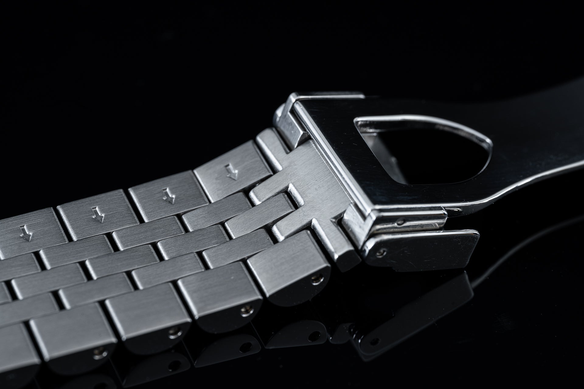 Stainless steel watch bracelet with polished links and deployment clasp for Tudor 41mm models