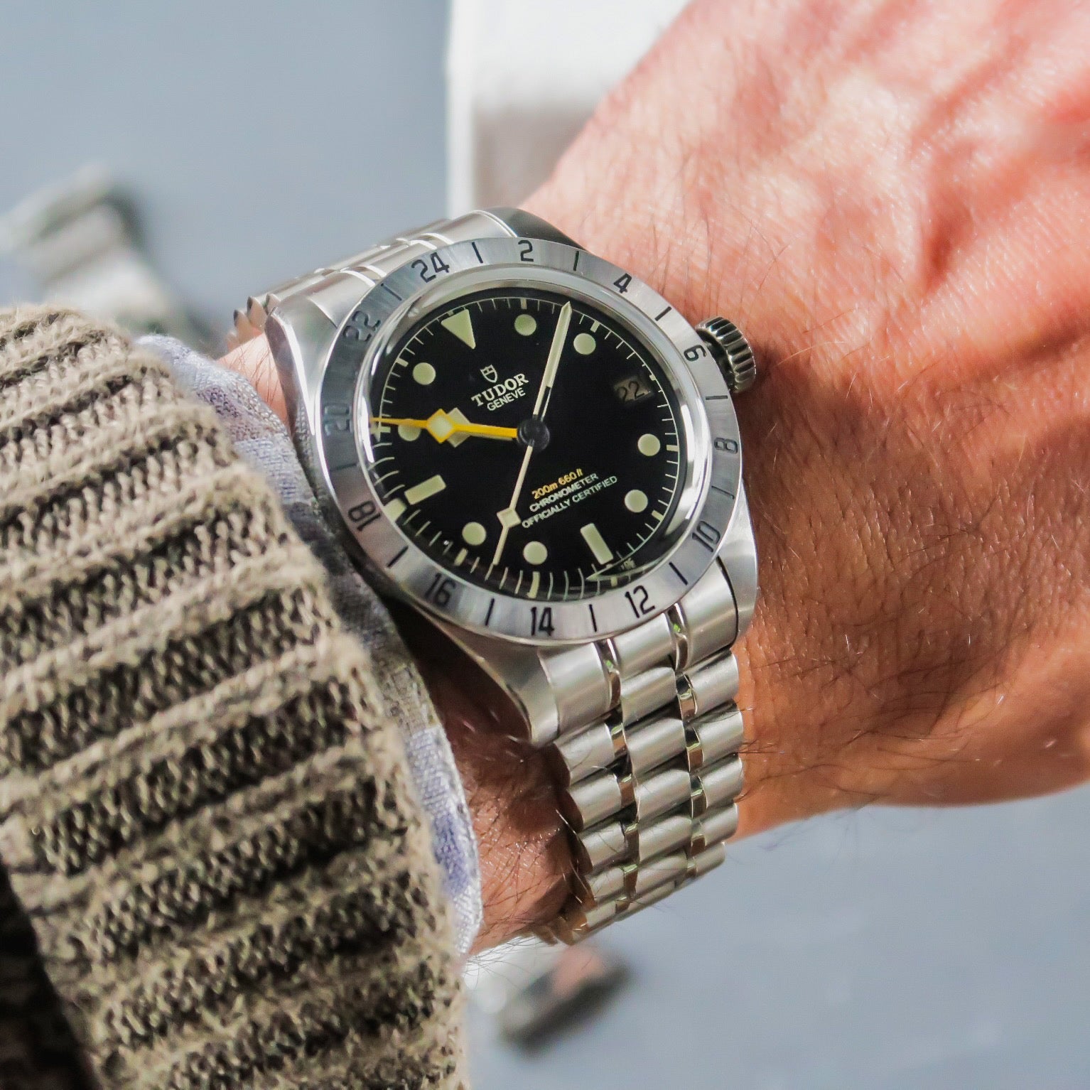 Stainless steel Forstner Bullet Bracelet with rounded polished and brushed links for Tudor Black Bay Pro