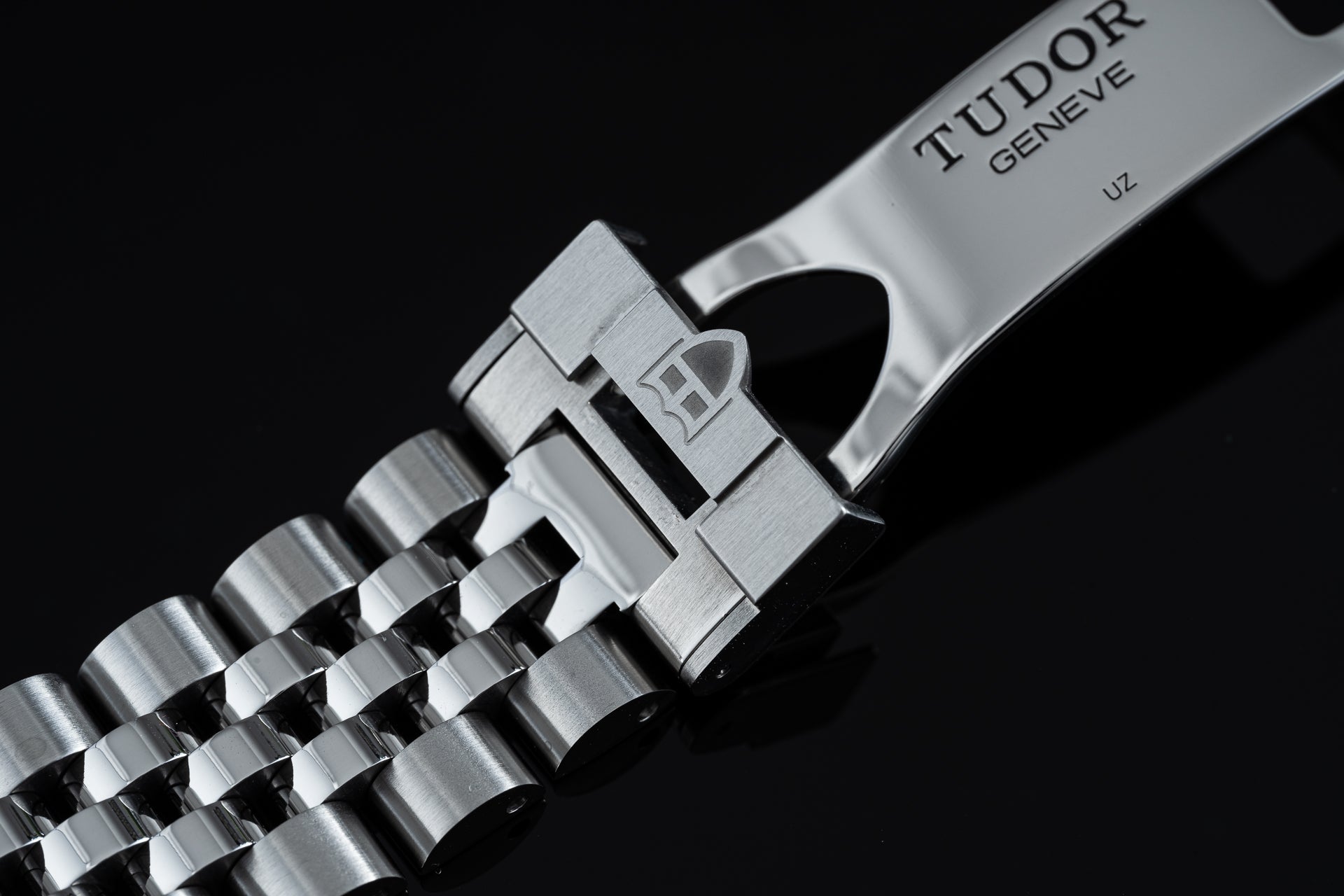 Tudor stainless steel two-tone bracelet with polished and brushed links for Black Bay Pro watch