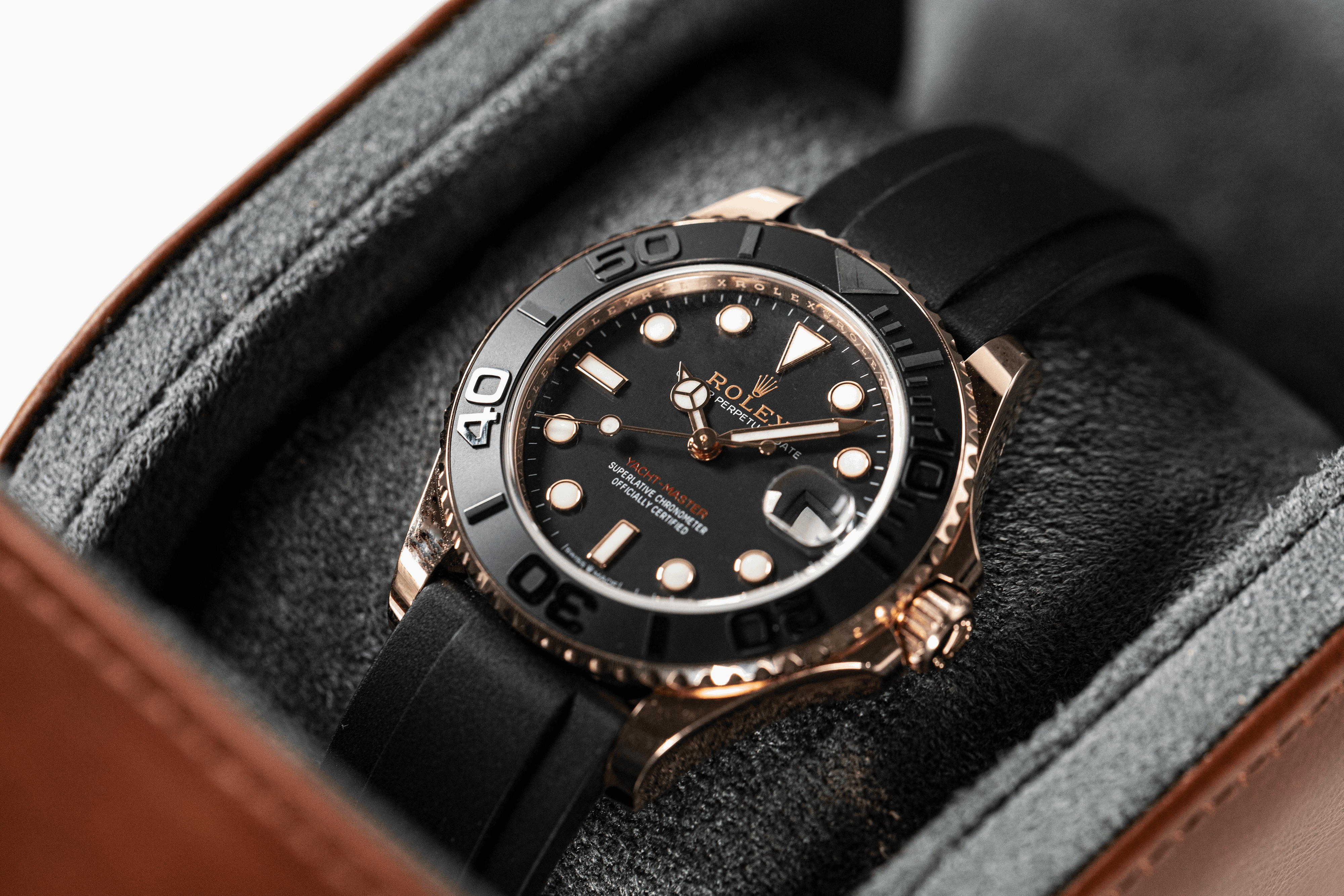 Hamilton - 1 Watch Roll - Dark Brown Leather | Grey Velvet