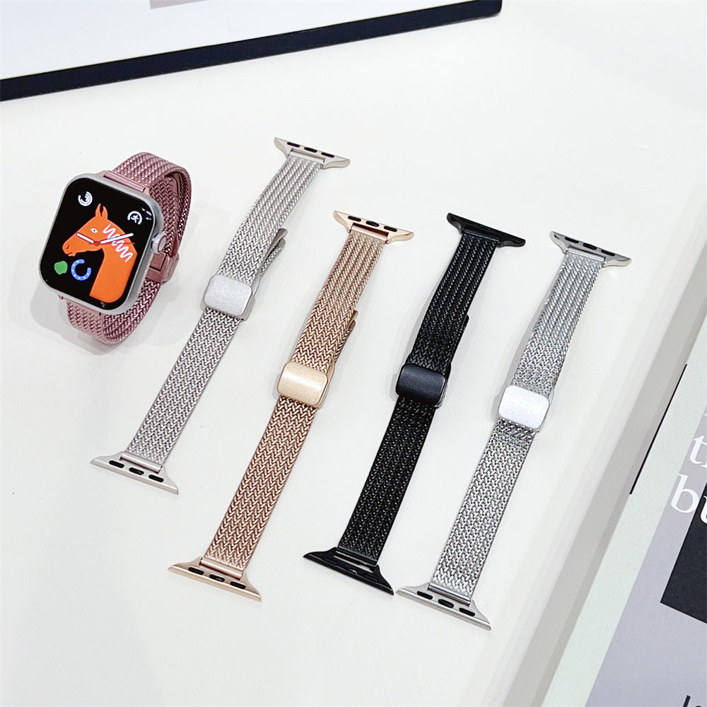 Apple Watch herringbone mesh band in silver, rose gold, black and mauve pink with matching smartwatch display