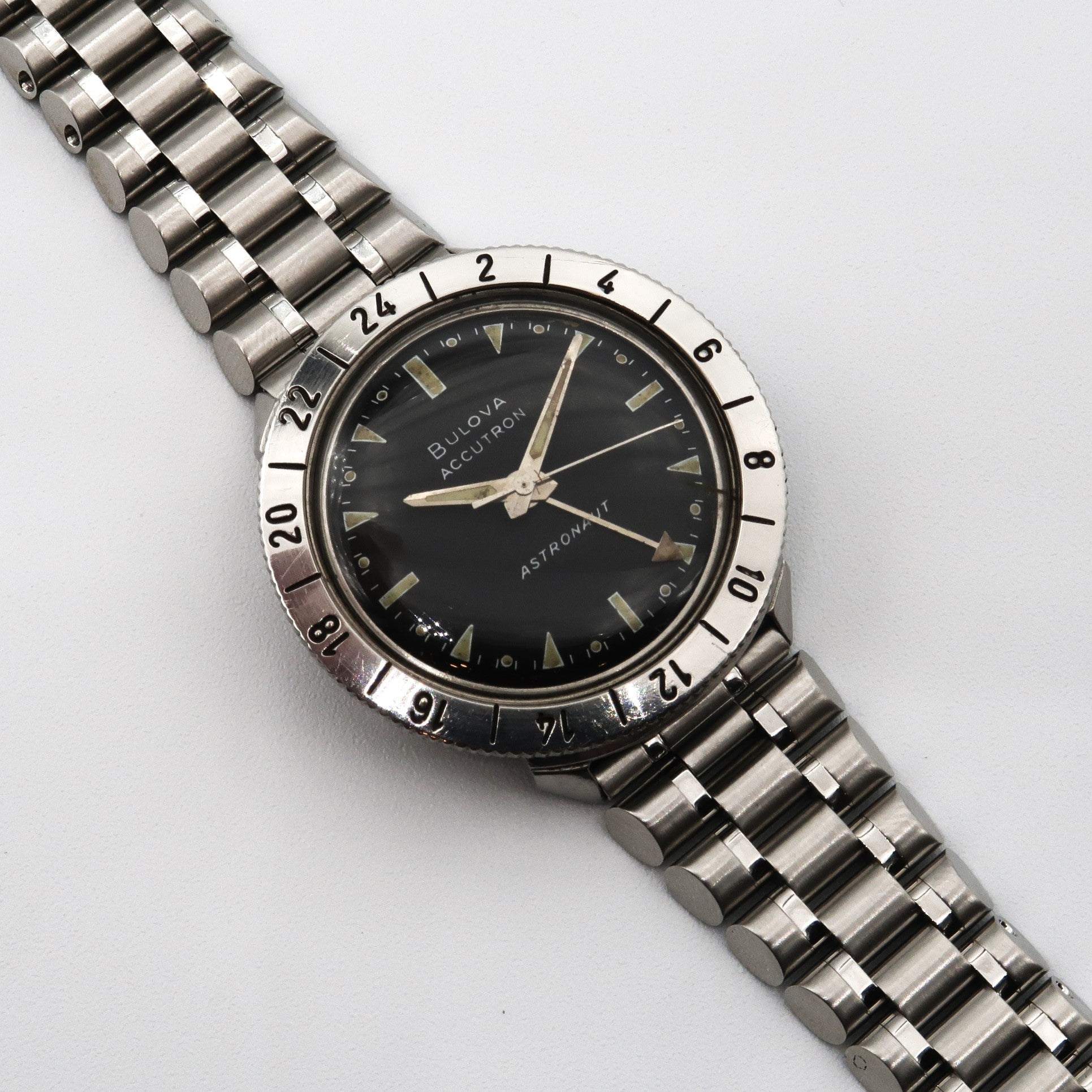 Forstner Bullet Bracelet with 17.5mm straight end pieces for the vintage Bulova Accutron Astronaut