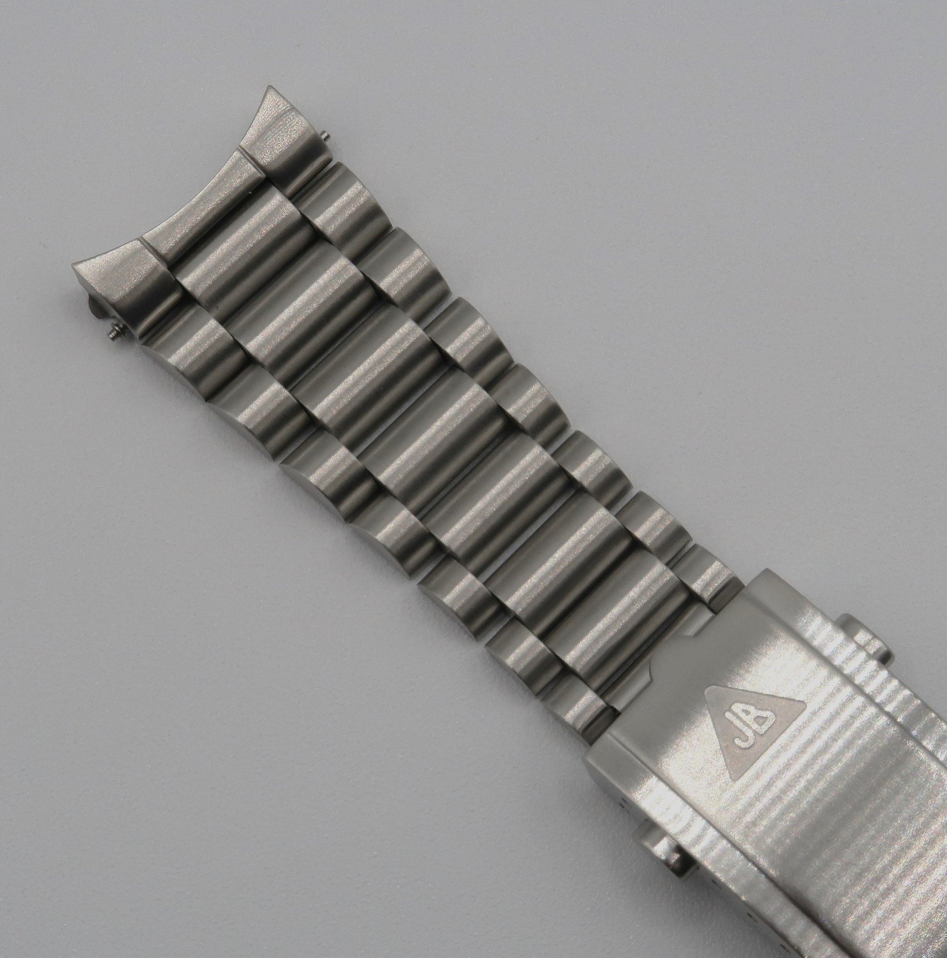 Stainless steel Forstner 1450 bracelet with five-link segments for Rolex 5 and 6 digit professional watches, 20mm width