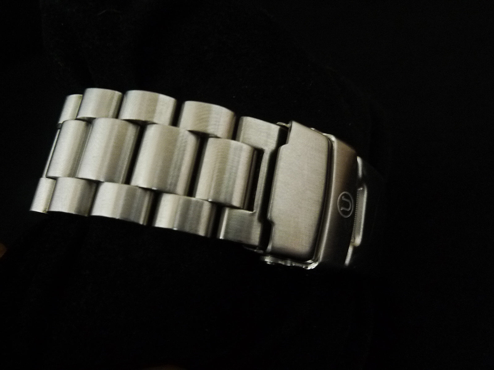 Stainless steel watch bracelet with solid link design and deployant clasp for Seiko 6309/SRP models