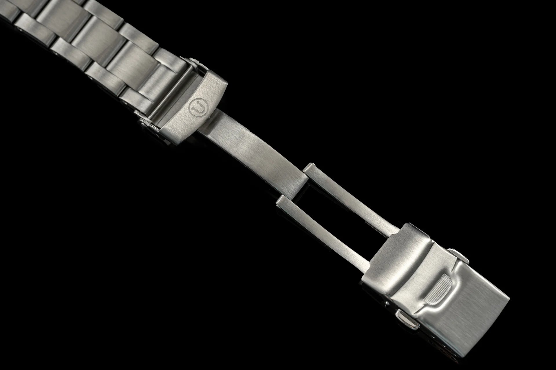Stainless steel watch bracelet with solid link construction and push-button clasp for Seiko SPB45x divers watch