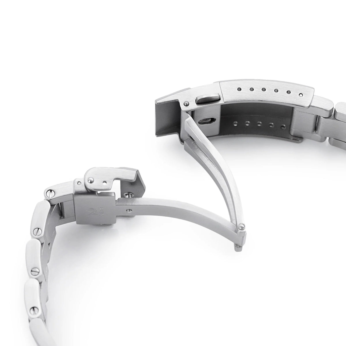 Two-piece stainless steel watch bracelet with solid links and secure clasp for Orient Kamasu timepiece