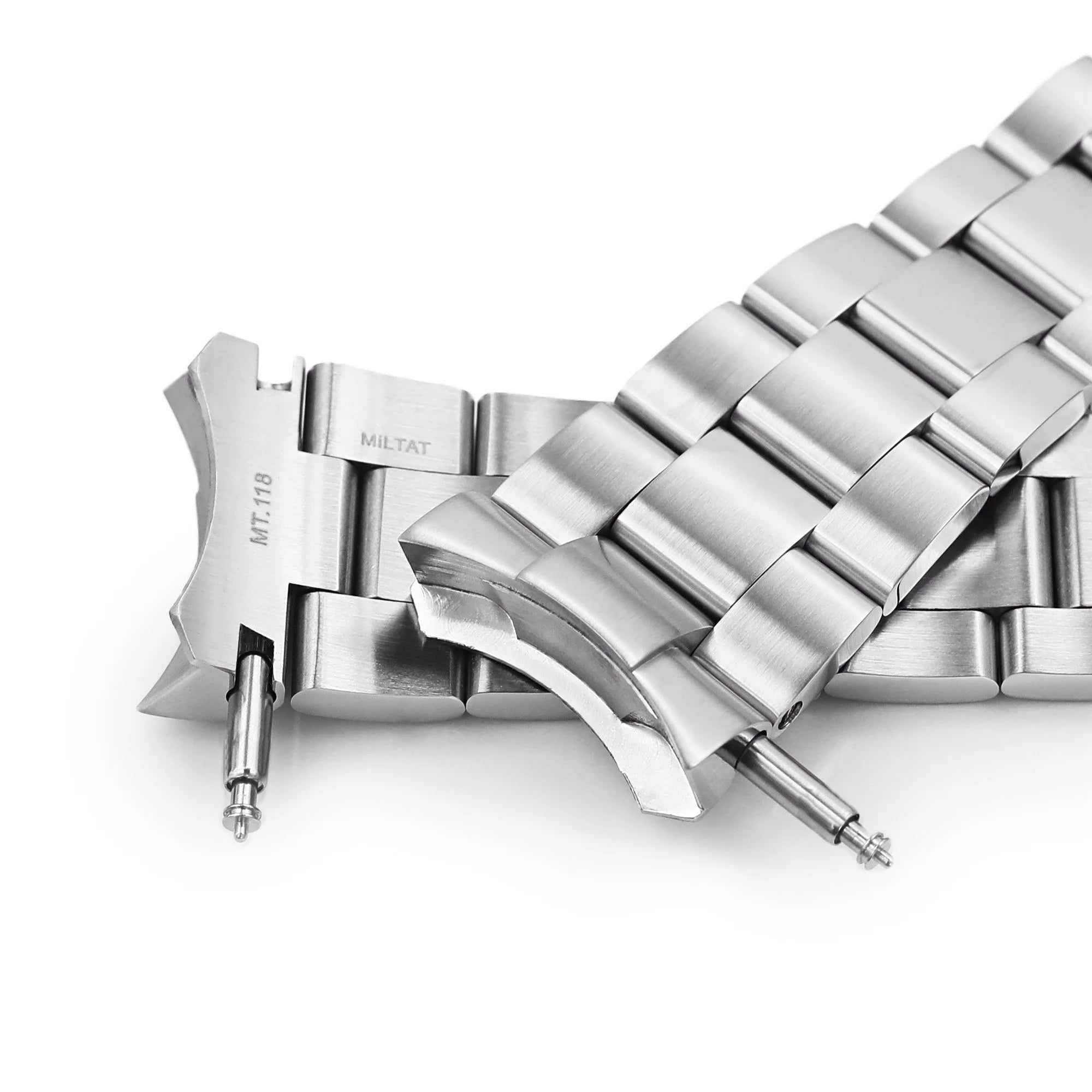 Stainless steel Super-O Boyer bracelet with solid links and secure clasp for Seiko 5 22mm watches