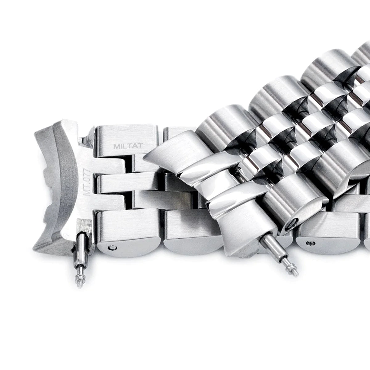 Stainless steel three-link watch bracelet with solid end links and jubilee chain design, compatible with Seiko SARB035 timepieces