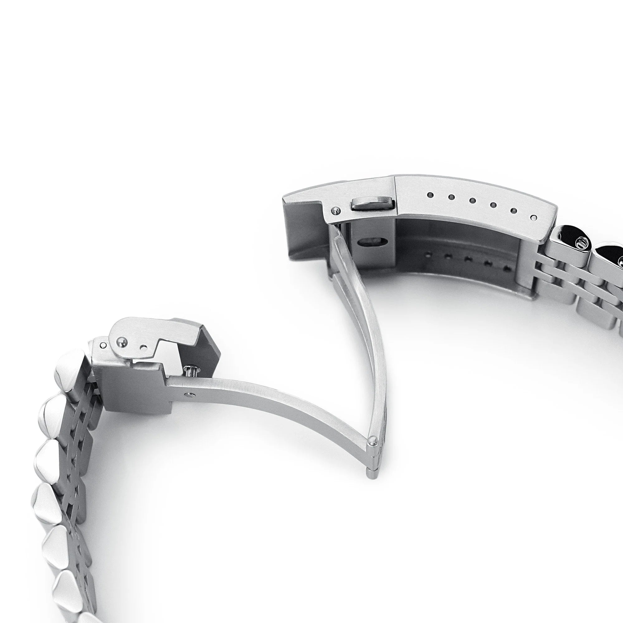 Strapcode Super-J Jub stainless steel bracelet for Seiko Baby MarineMaster MM200 with secure clasp and adjustment holes