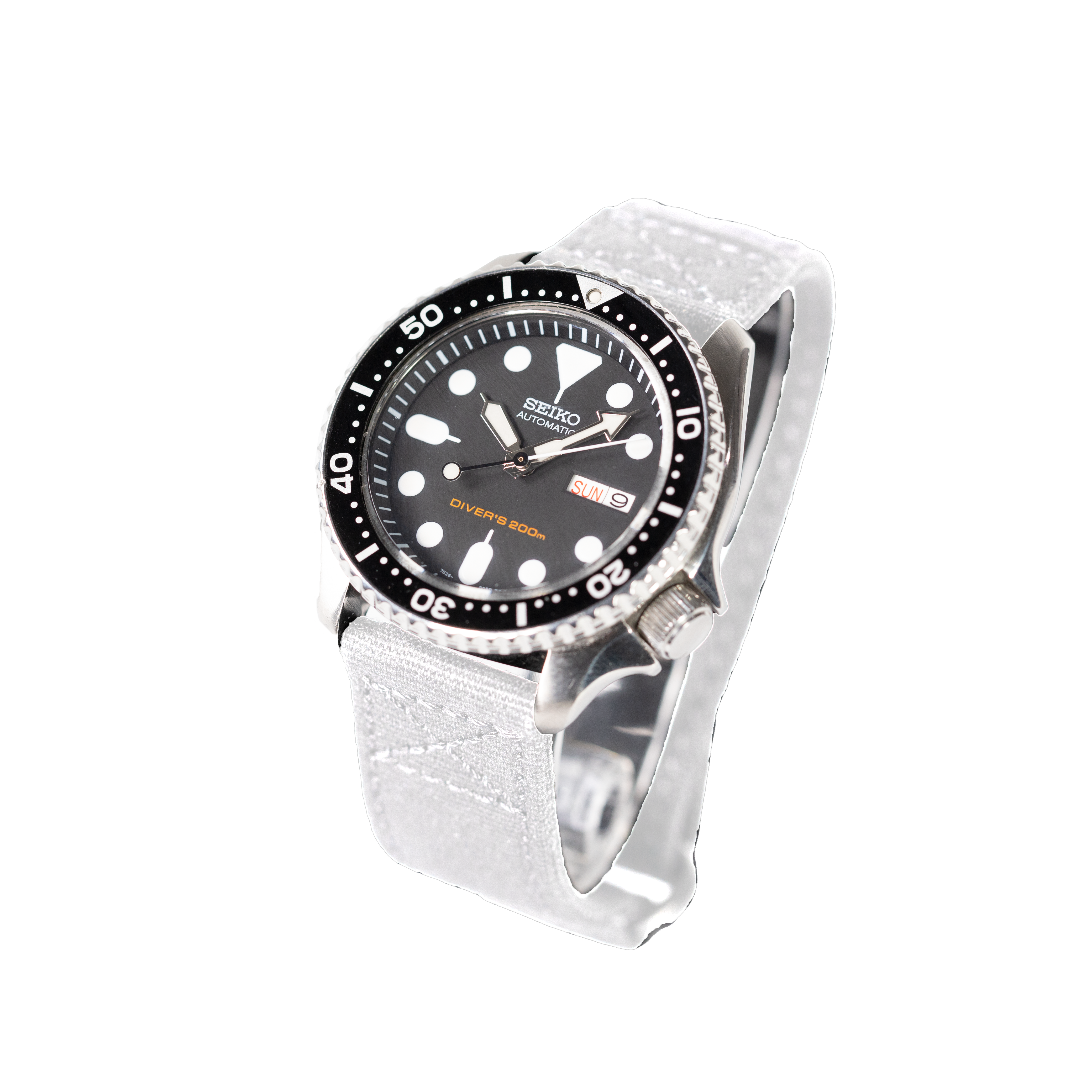 Seiko automatic diver watch with black dial, white fabric quick release velcro strap, 200m water resistance