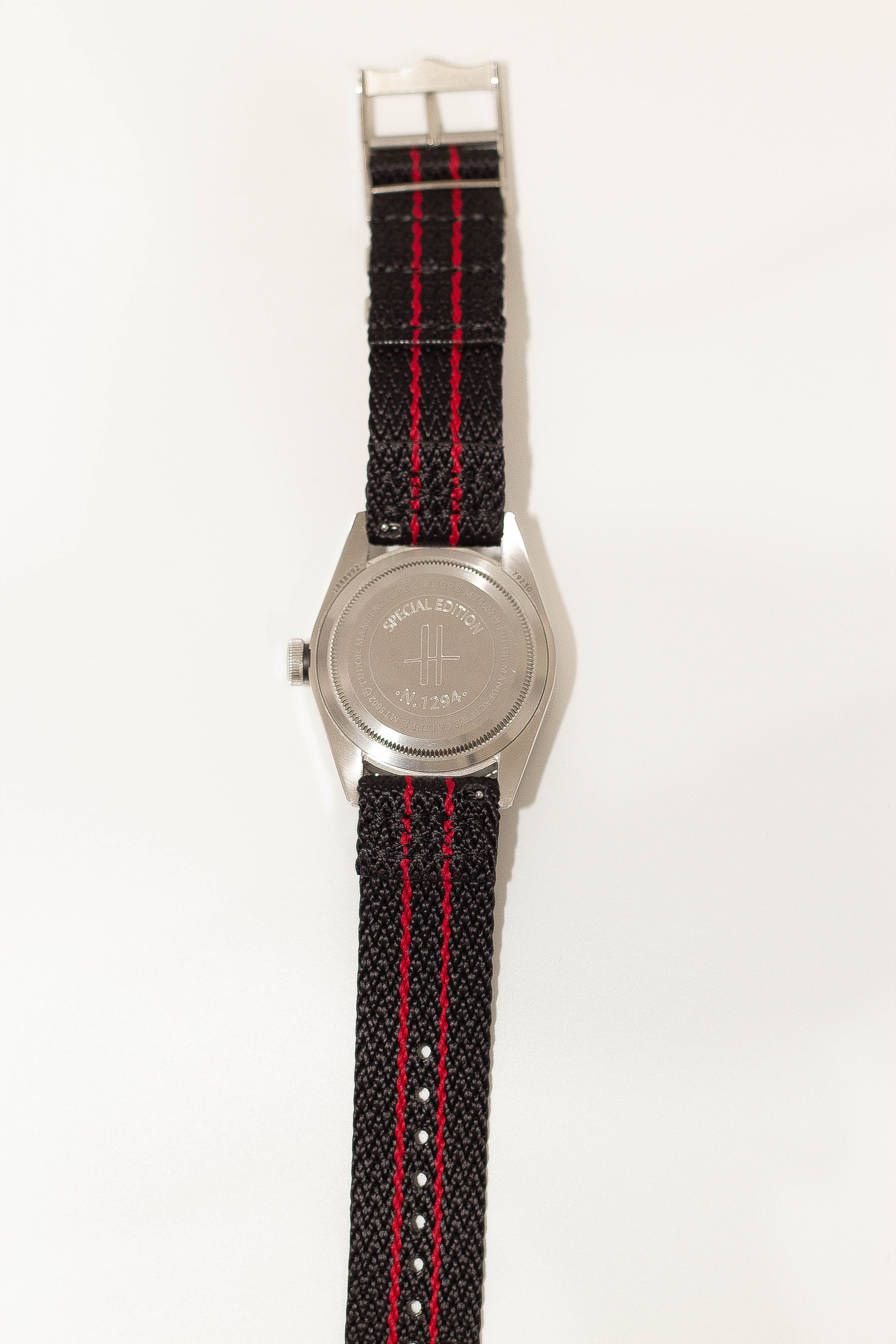 [Tissot Prx 40] Sharktooth Militex - Black / Red