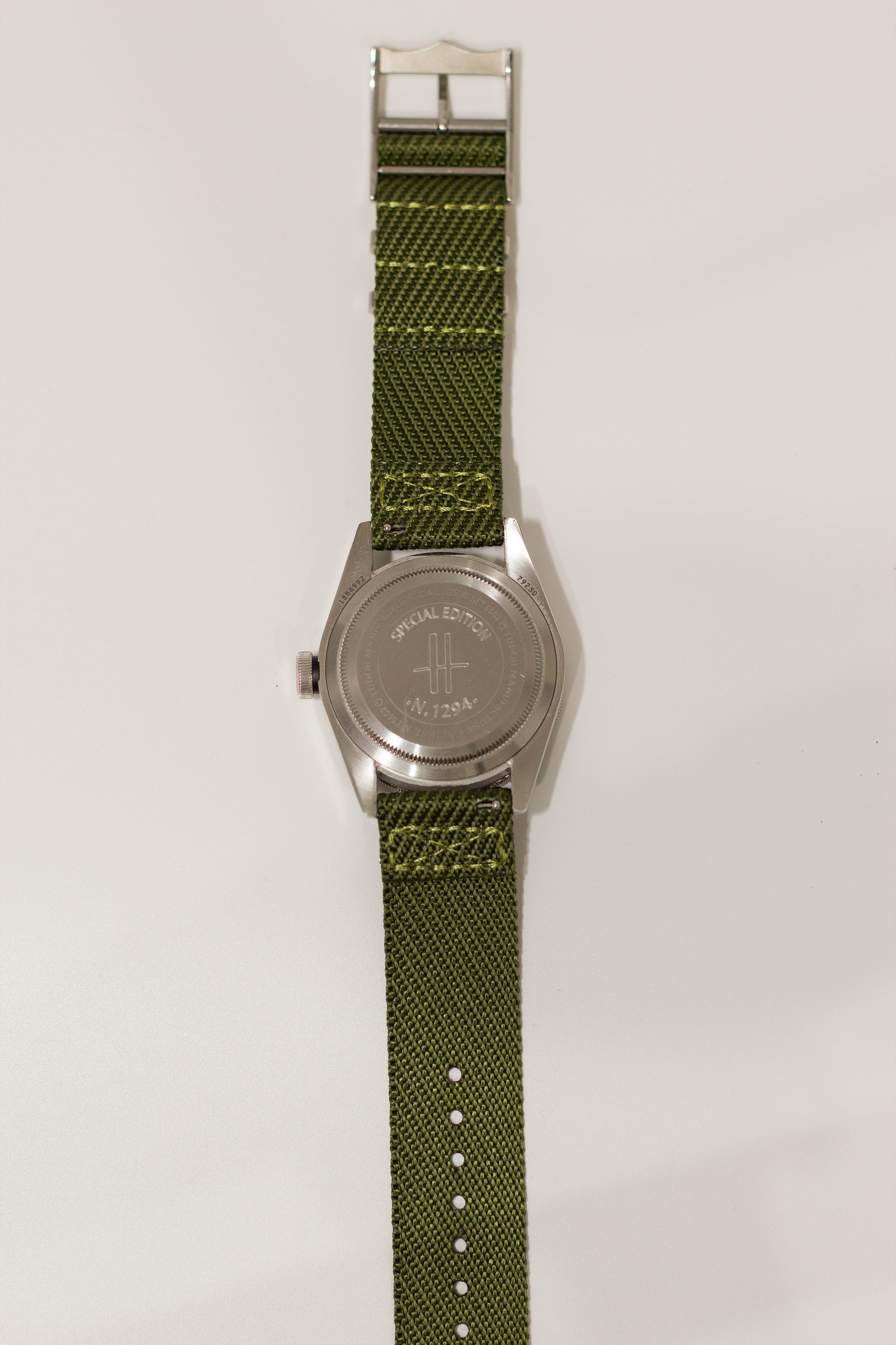 [Fitbit Versa 3 & 4/Sense 1 & 2] Cross Militex - Army Green