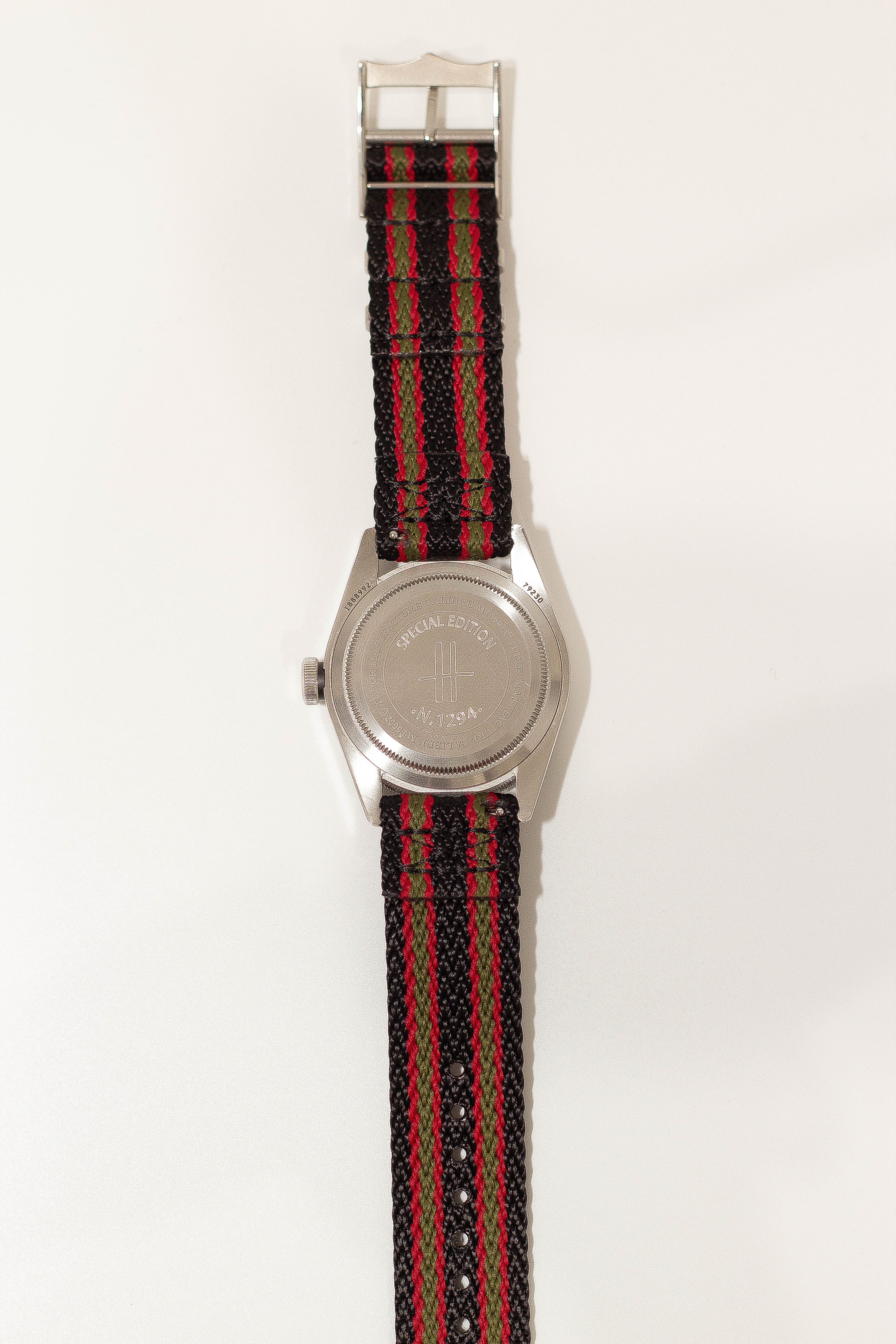 [Tissot Prx 40] Sharktooth Militex - Vintage Bond (Black/Red/Green)