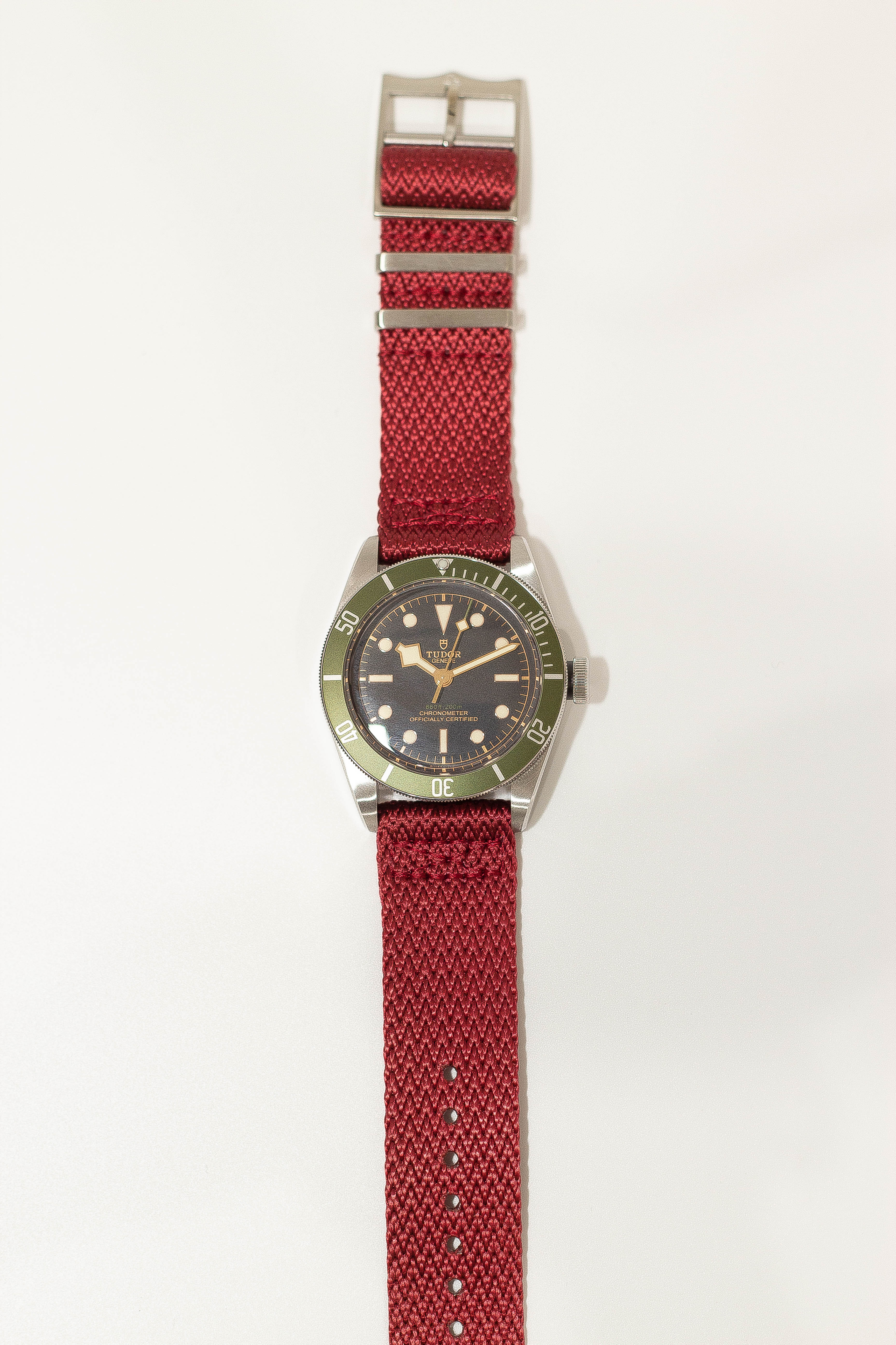 [Tissot Prx 40] Sharktooth Militex - Red