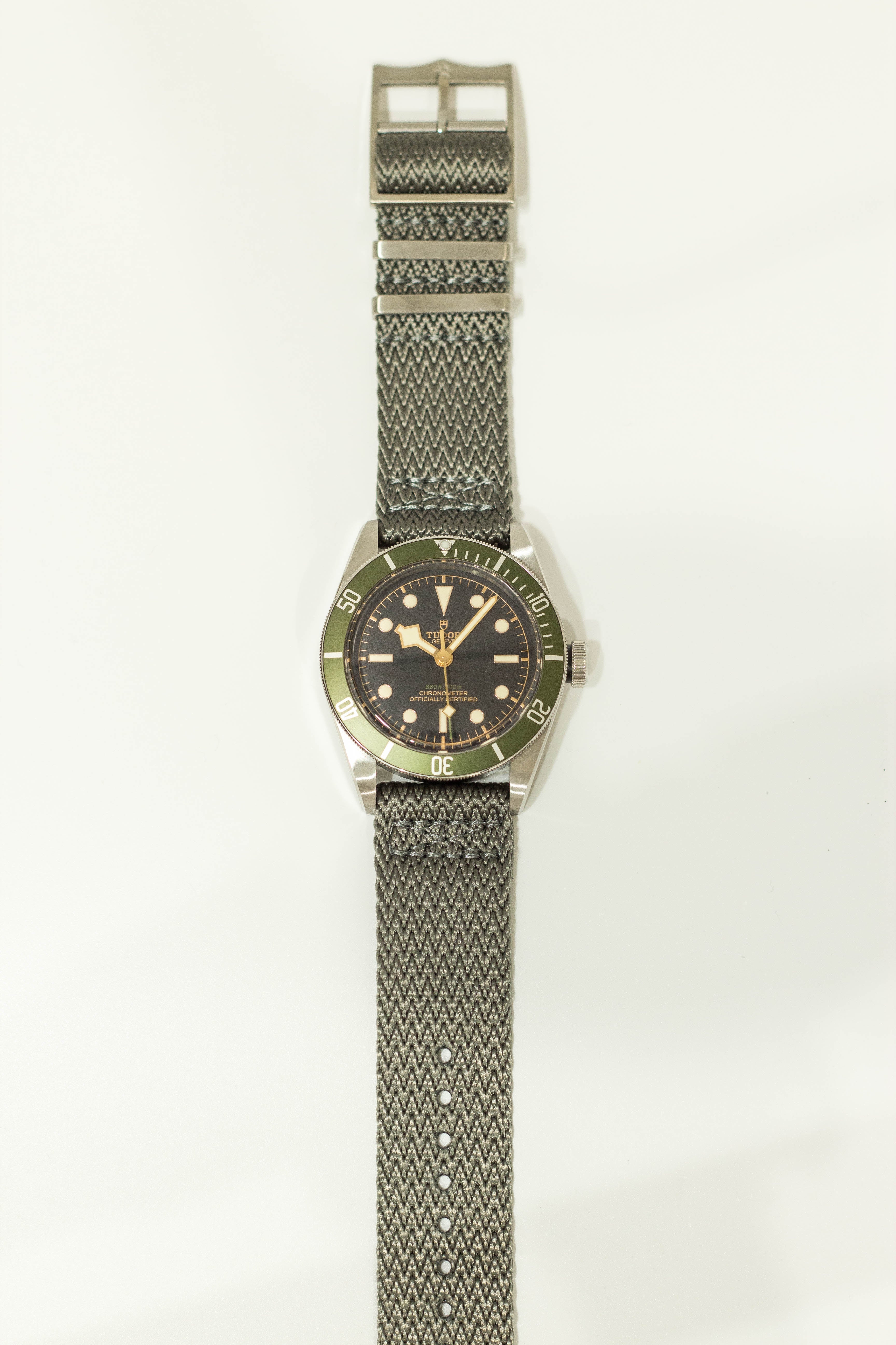 [Tissot Prx 40] Sharktooth Militex - Grey