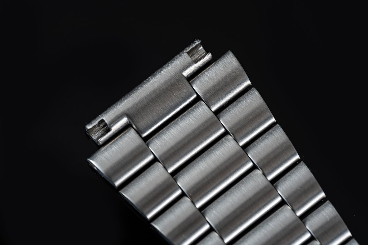 [Uncle] US1162 Bracelet - Pressure Clasp (Omega Speedmaster Mark II)