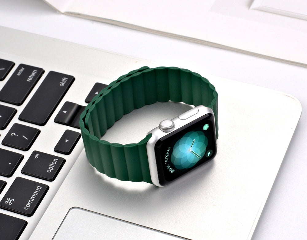 [Apple Watch] Magnetic Silicone Loop - Green
